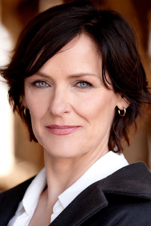 Fiona Highet as Heather