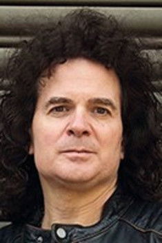 Vinnie Moore as Self