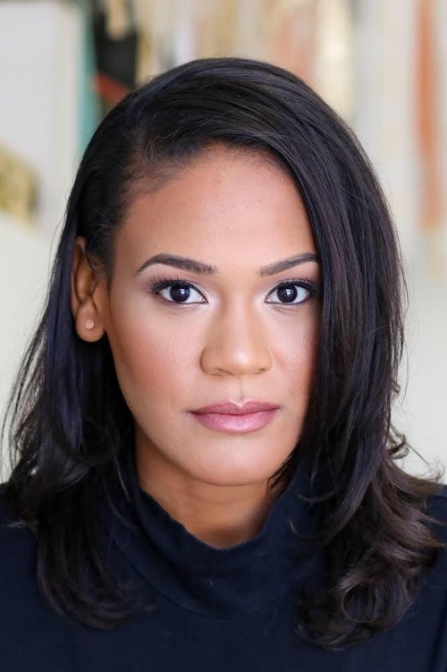 Alyssa Brayboy as Evelyn