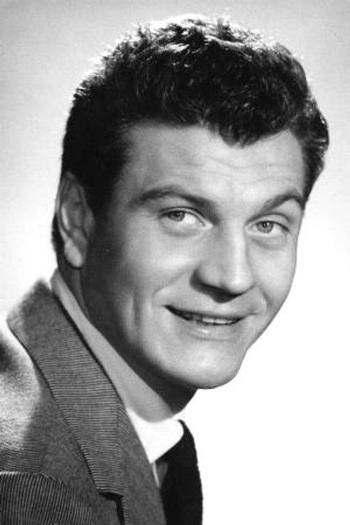 Henri Vidal as Bob, le trésorier