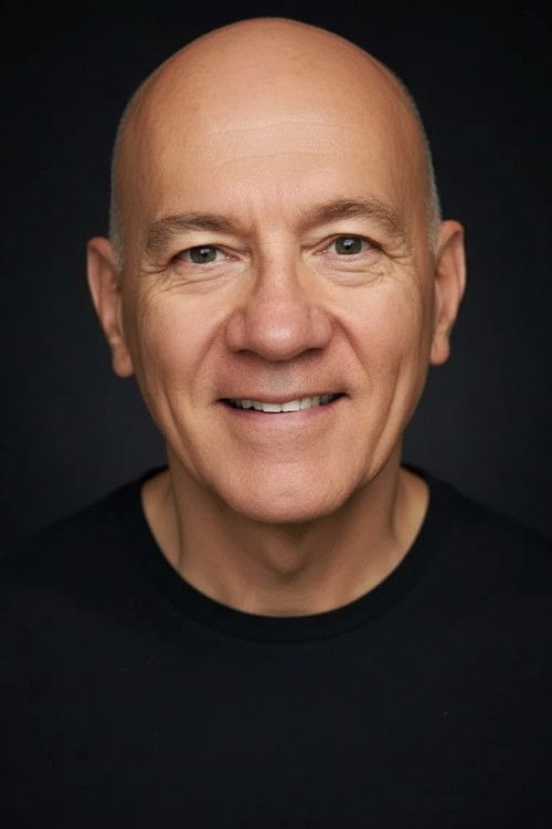 Ulgar Manzakoğlu as Barmen Tuncay