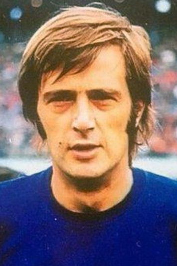 Silvio Marzolini as Self - Interviewee