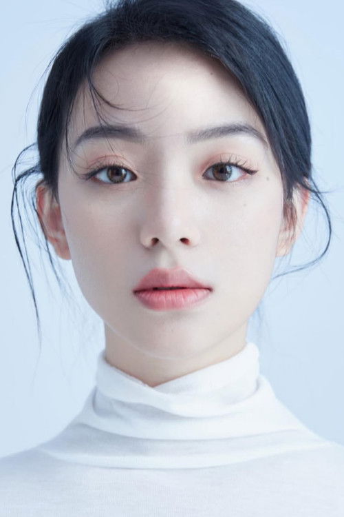 Aiala Tang as Self / Contestant