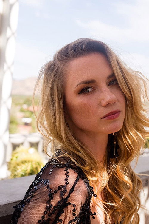 Gina Comparetto as Chelsi