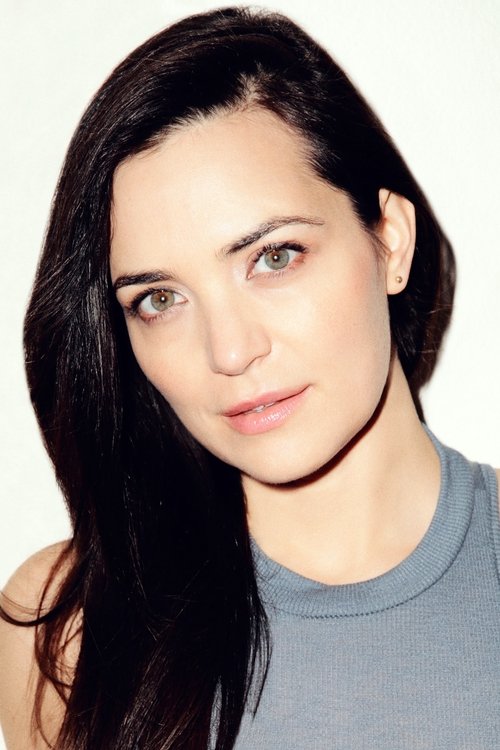 Jules Willcox as Joanna