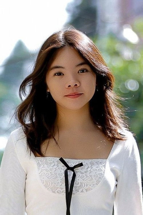 Geneva Phan as Young Hui