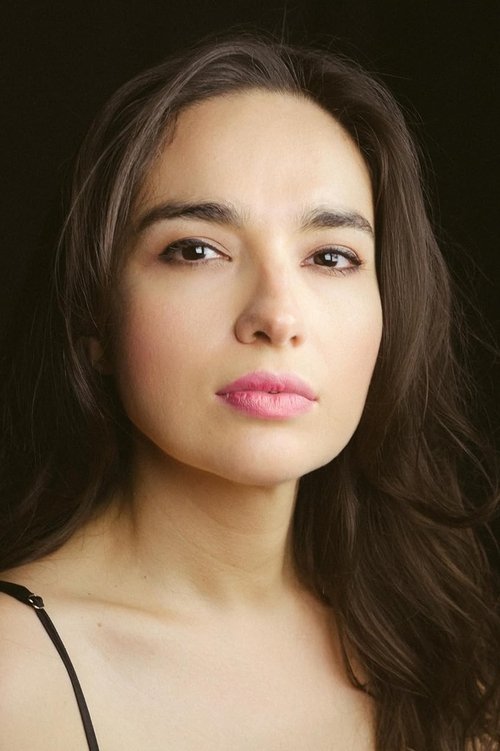 Alheli Guerrero as 
