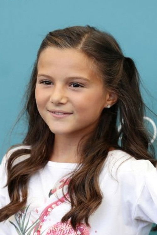 Rosy Franzese as Enza