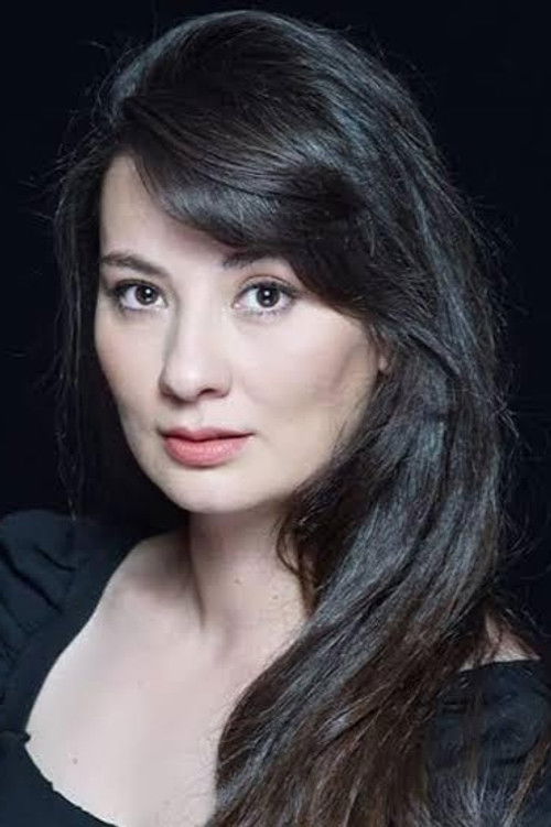 Yeşim Uludağ as Sevda