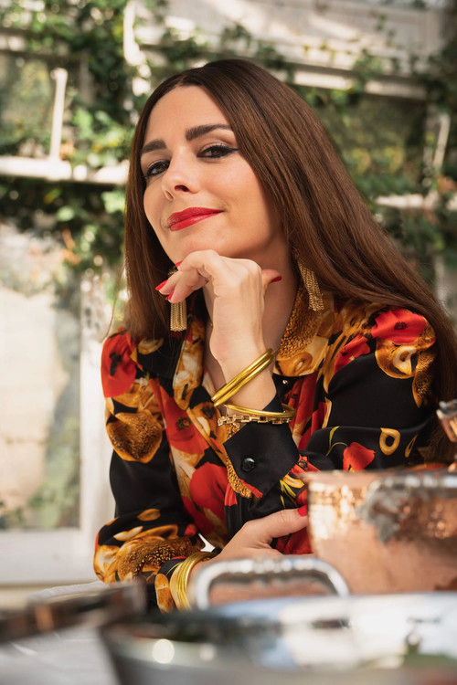 Nadia Caterina Munno as Claudia