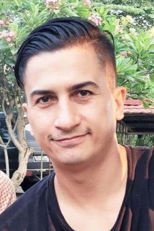 Erwin Sutodihardjo as Ayah Lintang