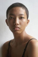 Hayati Azis as Kasir