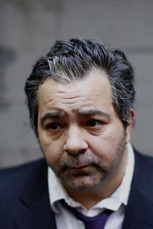 Patrick Gallo as Taxi Driver