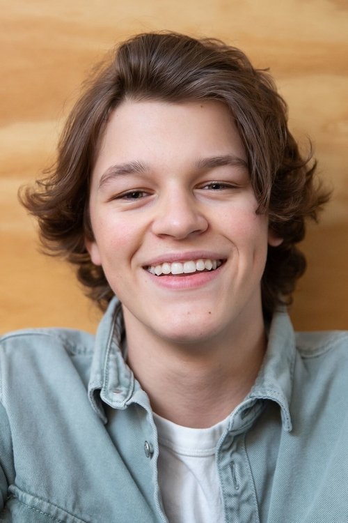 Arnaud Vachon as Simon Drouin-Laberge