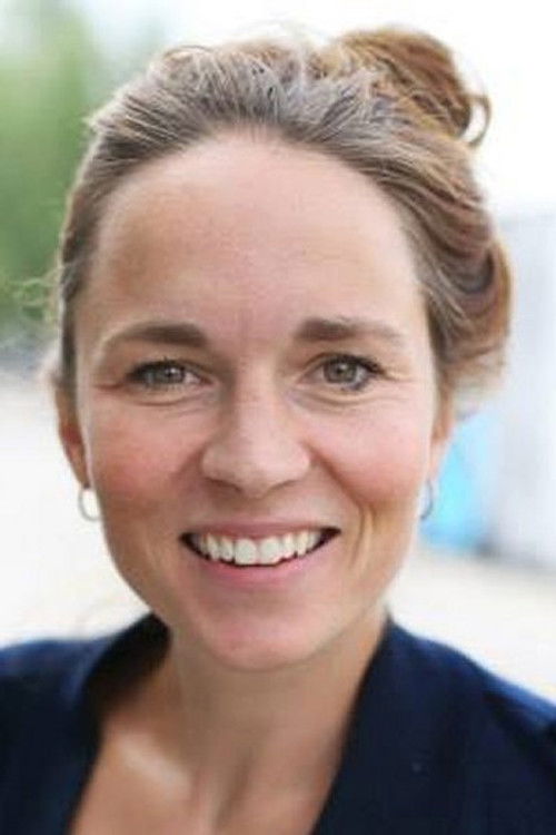 Julie Riis as Stella