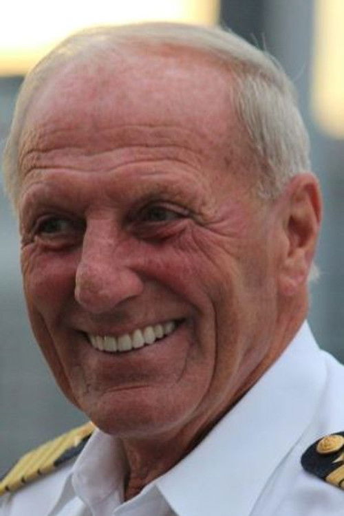 Jens Thorn as Kapitän Jens Thorn