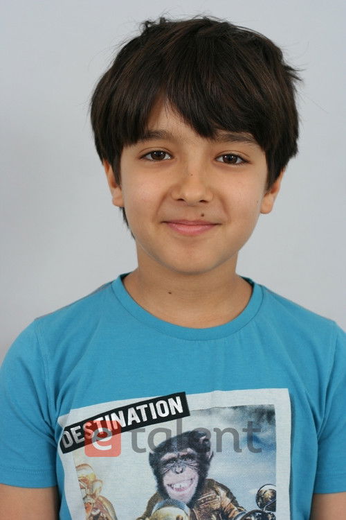 Tudor Oprișan as Matei Dragomir