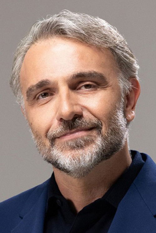 Fanis Mouratidis as Μαρίνος