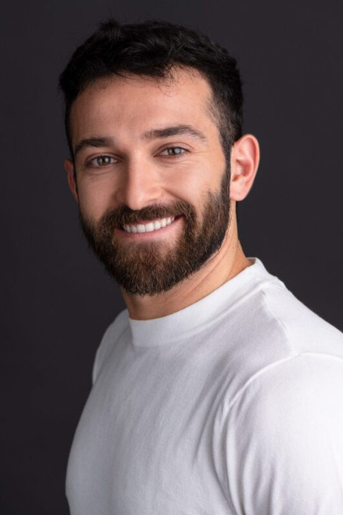 Adam Avidan as Itamar