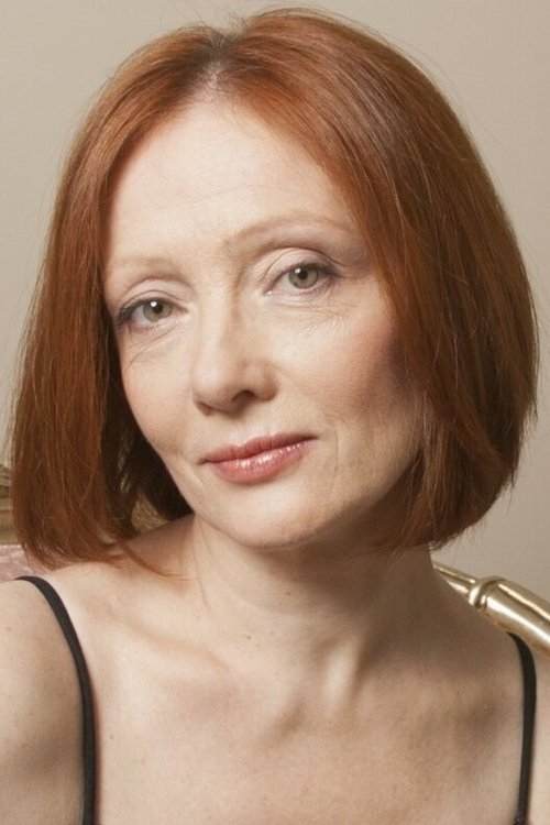 Olga Zarubina as Lori MacGregor