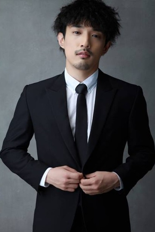 Kim Cheong-soon as Dong-geon(동건)