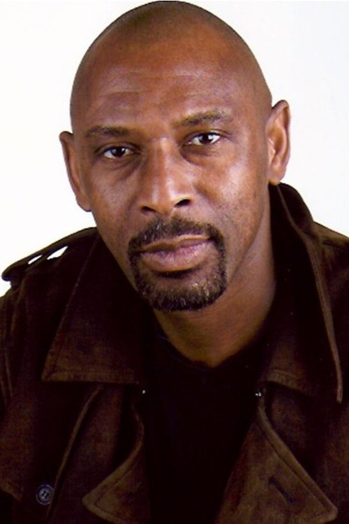 Josselin Siassia as Moussa