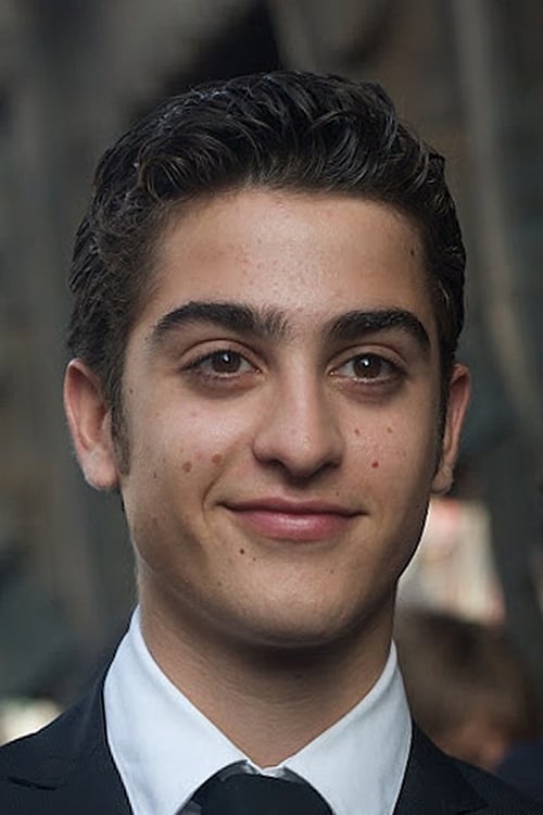 Marius Gottlieb as Boyd