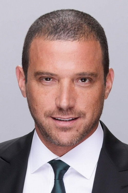 Julián Elfenbein as Self - Presenter