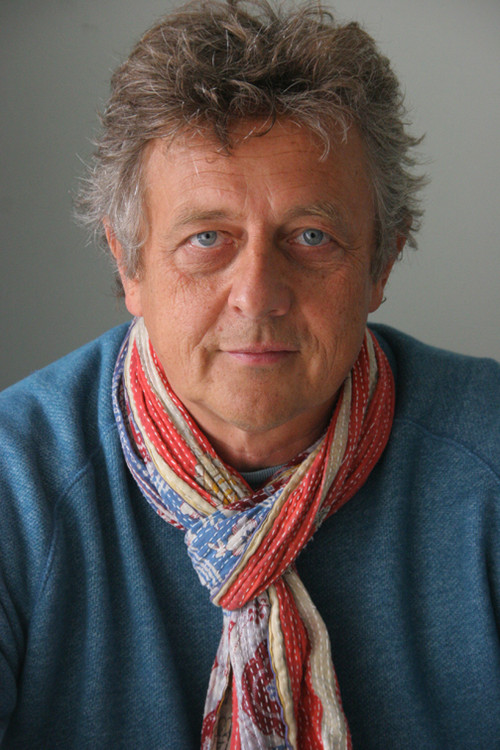 Thierry de Coster as Acco (voice)