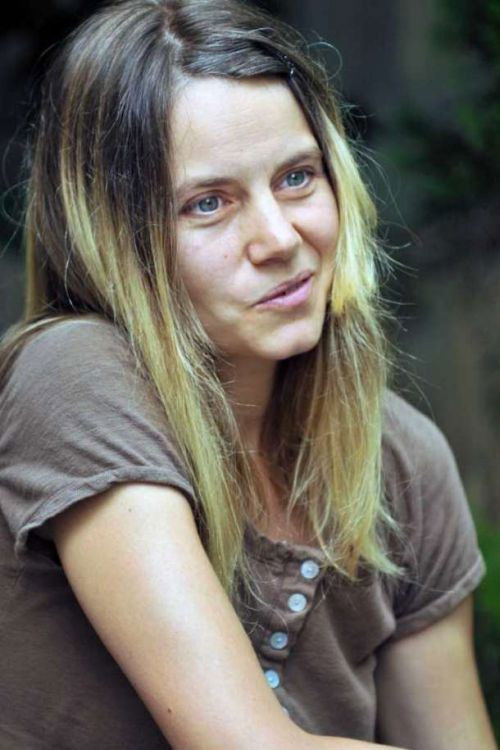 Shannon Plumb as First Neighbor