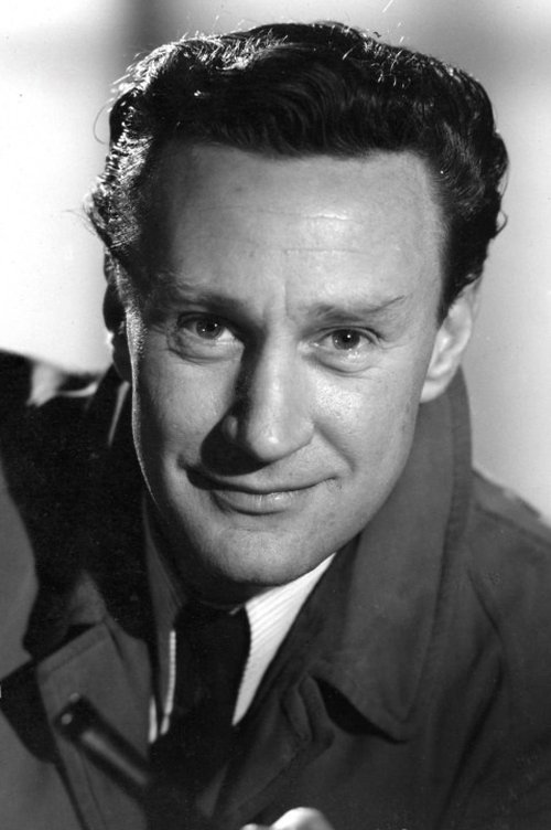 Ronald Howard as Inspector Carson