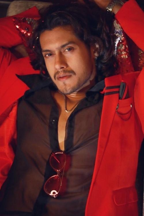 Saurav Chakrabarti as Biju