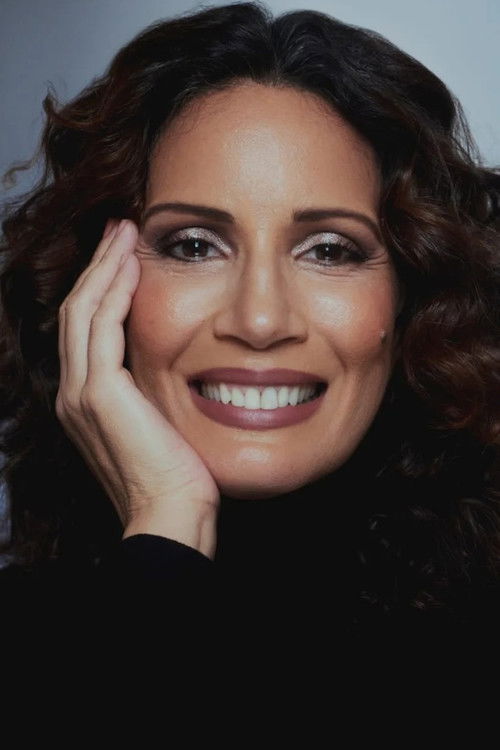 Fabiana Pirro as Mulher Elegante