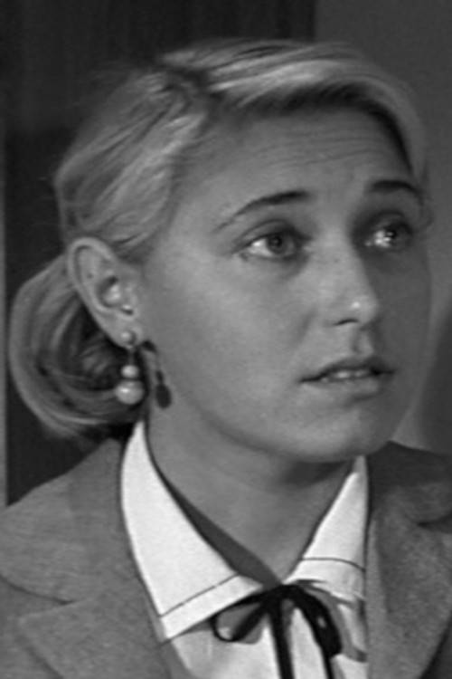 Nina Emelyanova as Полина Егоровна