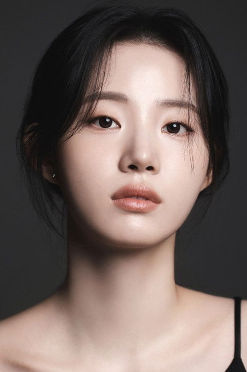 Shin Sia as Pyo Nam-kyung