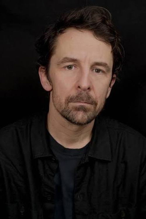 Cédric Eeckhout as Jeune agent du cadastre