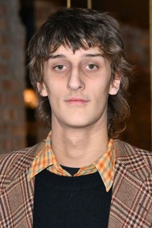 Louis Hewison profile photo