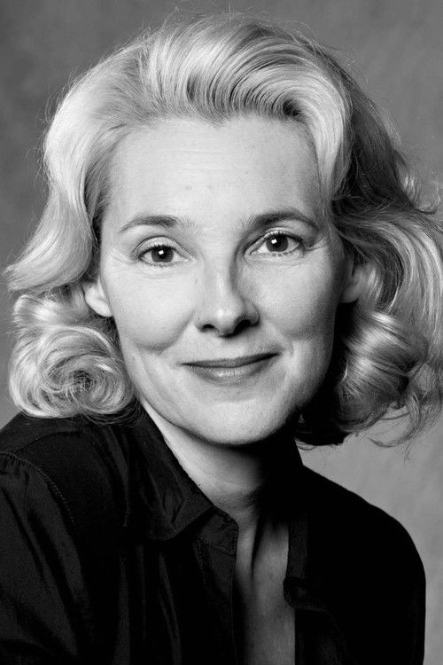 Rona Waddington as Self