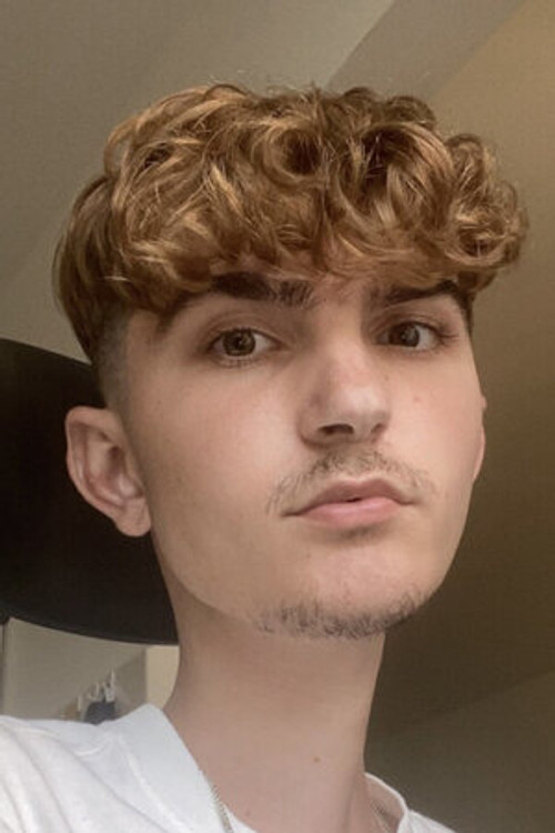 Endri Sulaj as Lil Handy