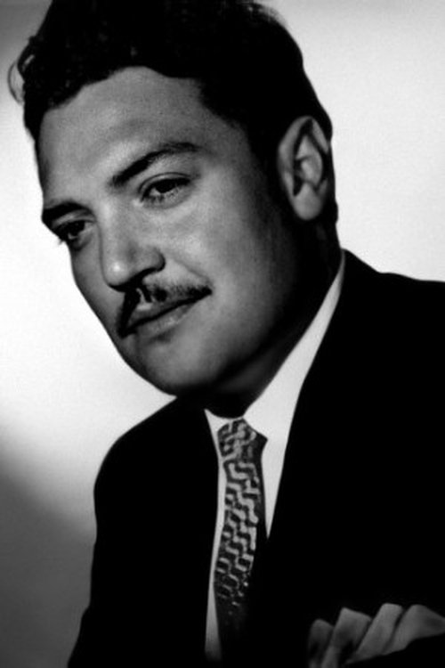 Narciso Busquets as Alberto Tejeda