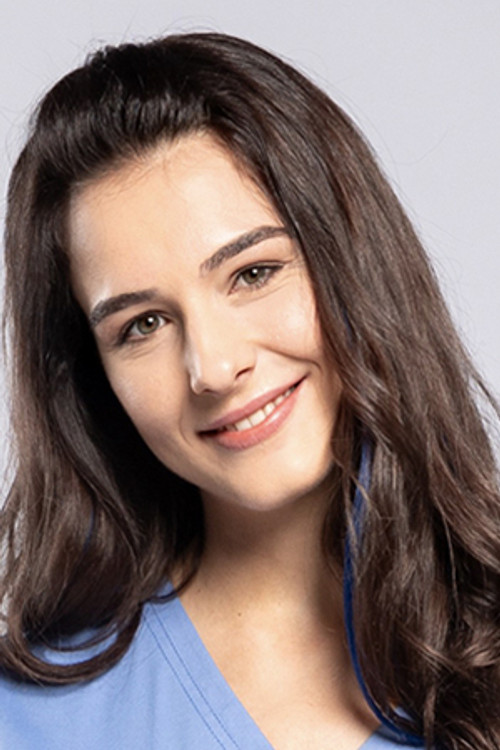 Ηλέκτρα Μπαρούτα as Ματίλντα