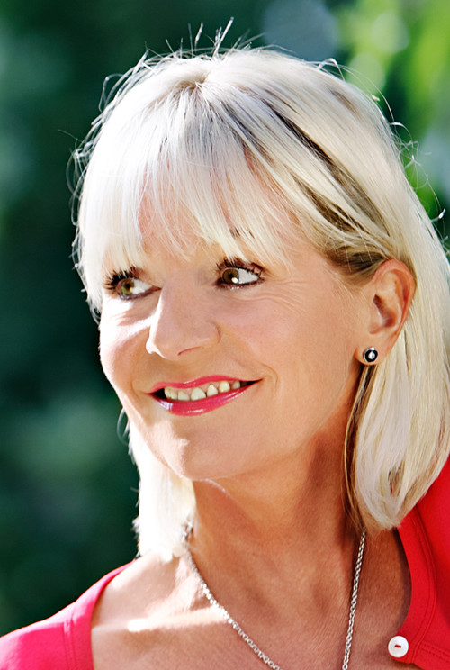 Nora von Collande as Erika Kühne / Barbara Kühne