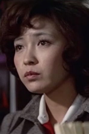 Mariko Hoshi as Hiroko Tokuda / Female teacher