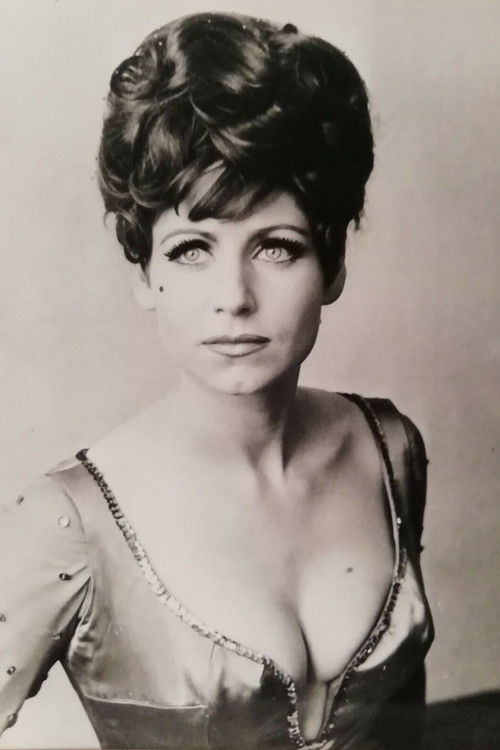 Karin Hübner as Prinzessin Palatine