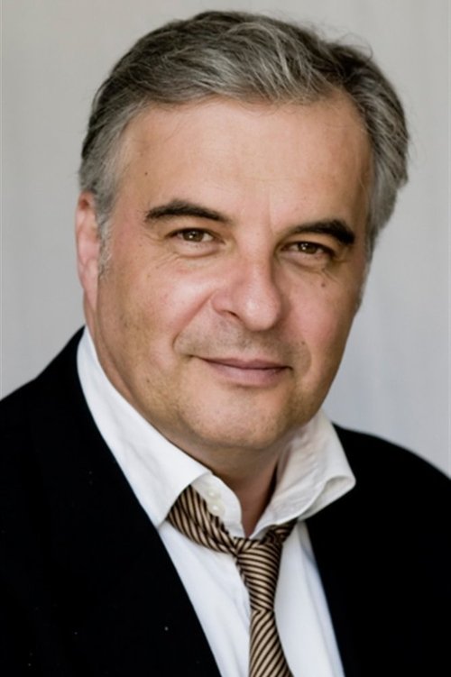 Pierre-Alain Chapuis as Georges Pompidou