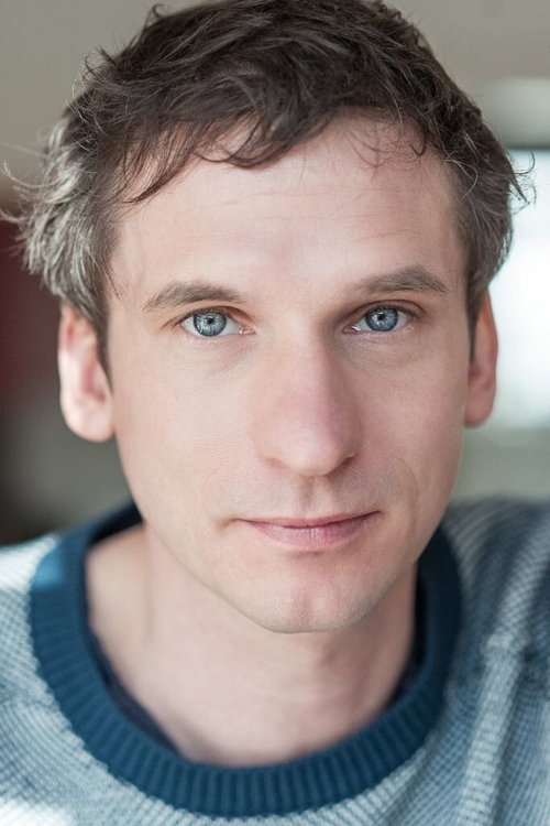 Till Firit as Peter Petrowski