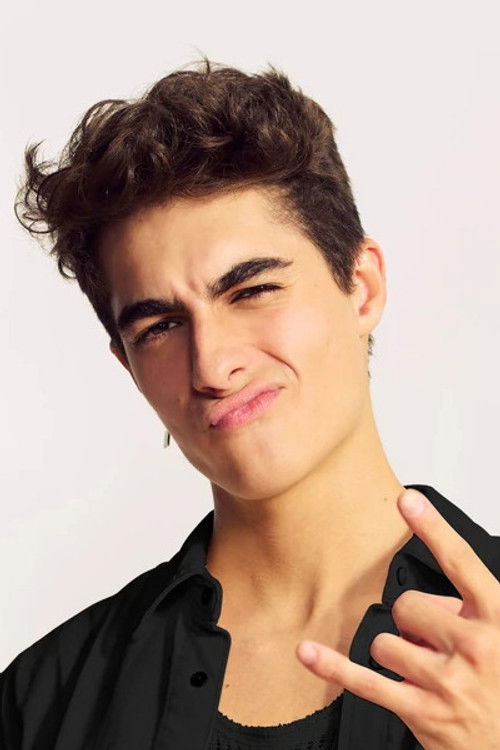 Lucas Burgatti as Self