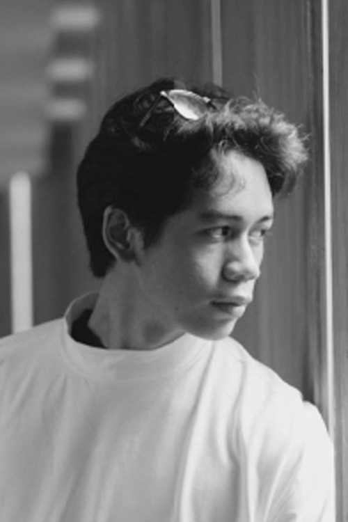 Ramiza Kuntadi as Haris (Handsome)