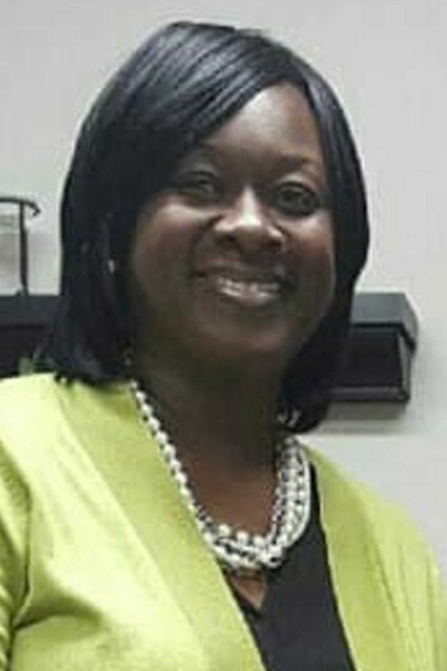 Sylvia Stevenson as Freddie’s Mom