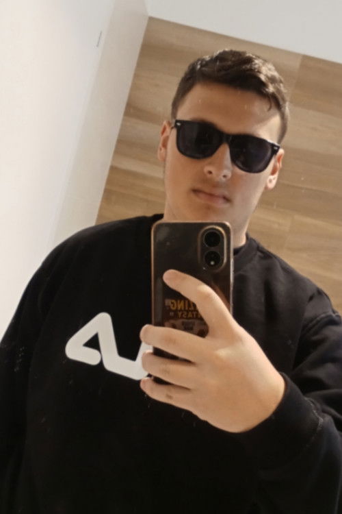 Damiano Zaccaria as Narrator (voice)